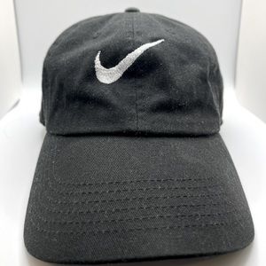 NIKE Baseball Cap 1343 - Black with adjustable strap